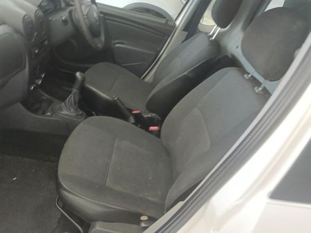 2019-Nissan-NP200-15-dCi-Safety-Pack_6