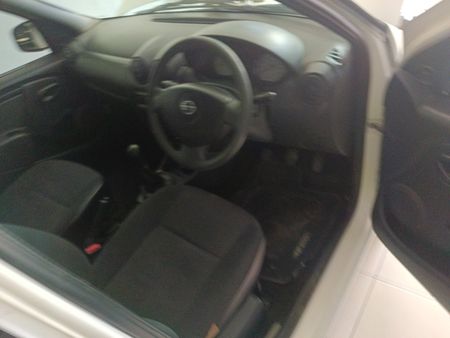2019-Nissan-NP200-15-dCi-Safety-Pack_8