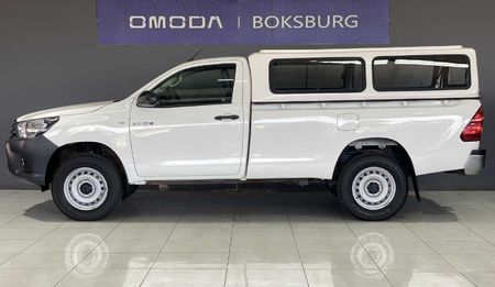 2025-Toyota-Hilux-24-GD-6-SR-4x4-Single-Cab_3