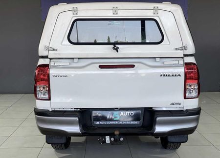 2025-Toyota-Hilux-24-GD-6-SR-4x4-Single-Cab_4