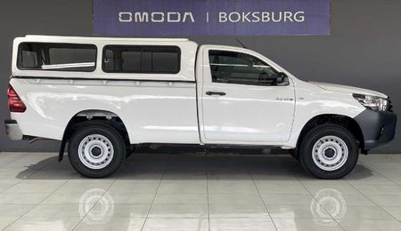 2025-Toyota-Hilux-24-GD-6-SR-4x4-Single-Cab_5