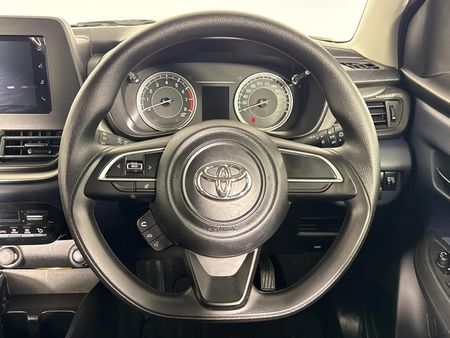 2024-Toyota-Starlet-15-XS-Auto_11