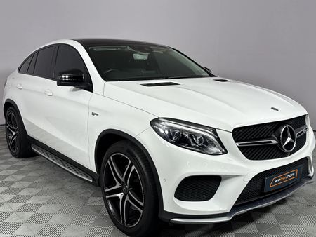 2018-Mercedes-AMG-GLE-Coupe-450-43-AMG-4Matic_15