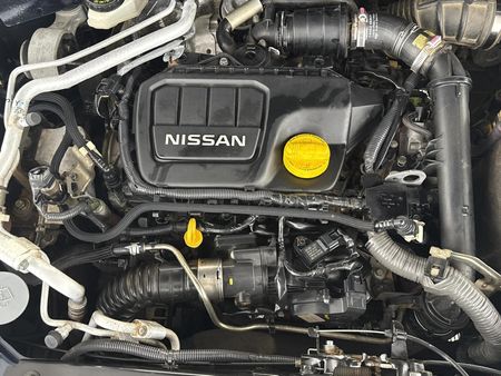 2015-Nissan-X-Trail-16-dCi-LE-4x4_13