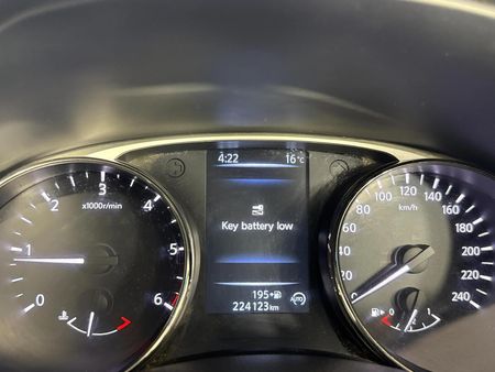 2015-Nissan-X-Trail-16-dCi-LE-4x4_2