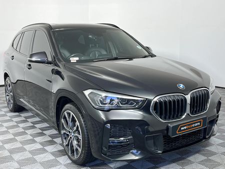 2022-BMW-X1-sDrive18d_13