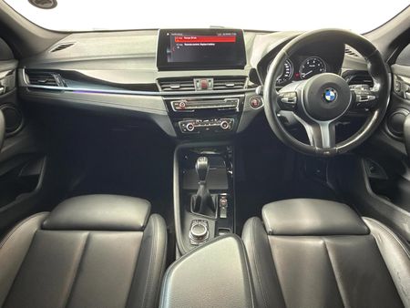 2022-BMW-X1-sDrive18d_1
