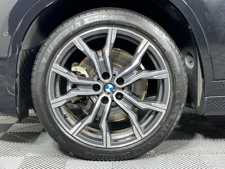 2022-BMW-X1-sDrive18d_3
