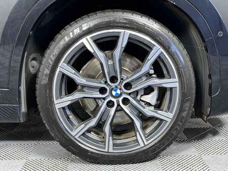 2022-BMW-X1-sDrive18d_4
