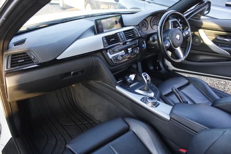 2014-BMW-4-Series-435i-Coupe-M-Sport_11