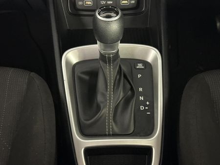 2021-Hyundai-Venue-10-TGDI-Motion-Auto_10