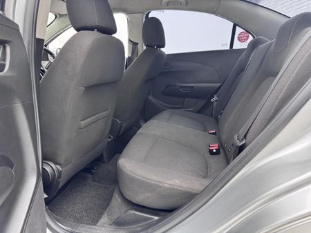 2016-Chevrolet-Sonic-16-LS_11