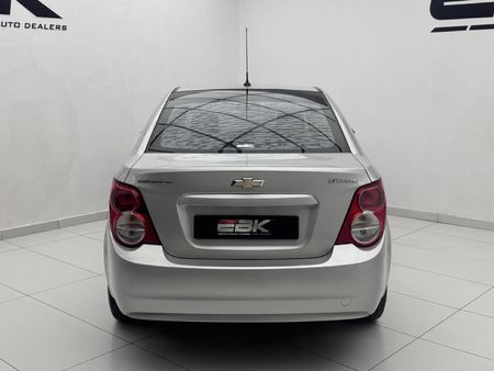 2016-Chevrolet-Sonic-16-LS_4