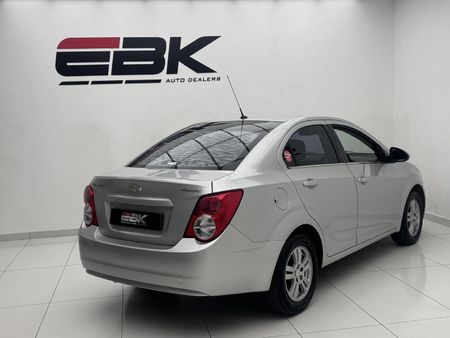 2016-Chevrolet-Sonic-16-LS_5