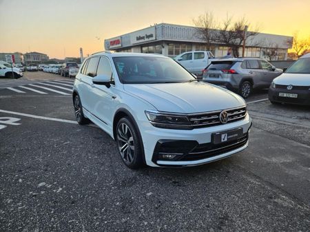 2017-Volkswagen-Tiguan-20-TDI-Highline-4Motion-Auto_0