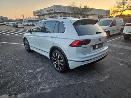 2017-Volkswagen-Tiguan-20-TDI-Highline-4Motion-Auto_2