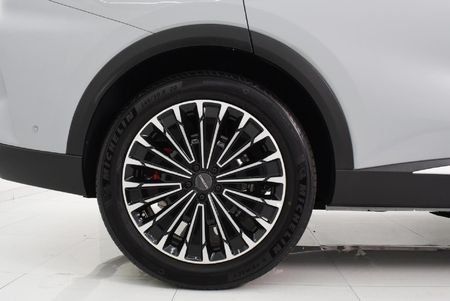 2026-Omoda-C9-15T-AWD-Phev_4