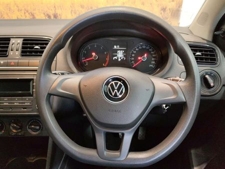 2023-Volkswagen-Polo-Vivo-14-Trendline-5-dr_10