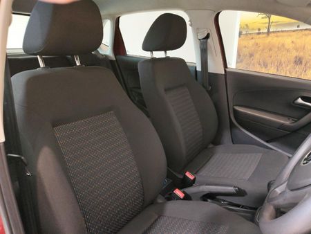 2023-Volkswagen-Polo-Vivo-14-Trendline-5-dr_15