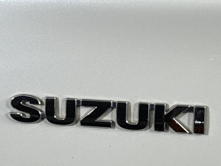 2022-Suzuki-Swift-12-GLX_10