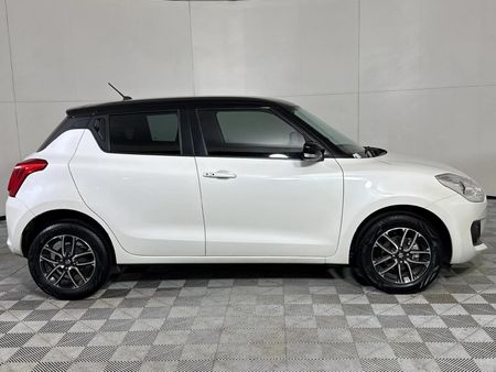 2022-Suzuki-Swift-12-GLX_16