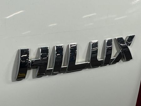 2020-Toyota-Hilux-24-GD-6-Raised-Body-SRX-Auto-Double-Cab_11