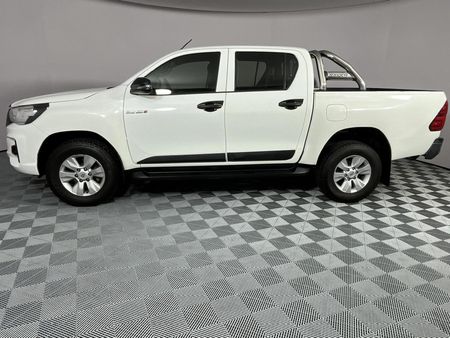 2020-Toyota-Hilux-24-GD-6-Raised-Body-SRX-Auto-Double-Cab_19