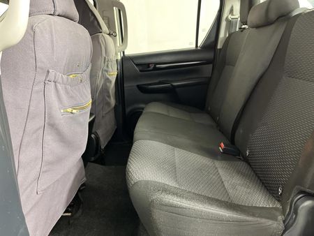2020-Toyota-Hilux-24-GD-6-Raised-Body-SRX-Auto-Double-Cab_3
