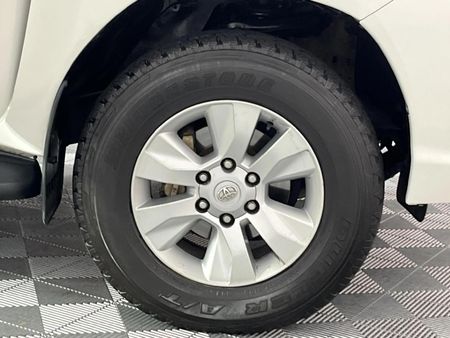 2020-Toyota-Hilux-24-GD-6-Raised-Body-SRX-Auto-Double-Cab_5
