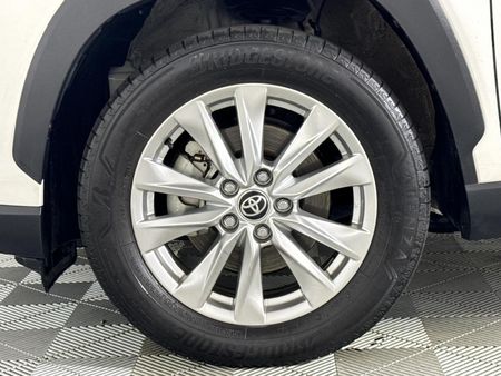 2023-Toyota-Corolla-Cross-18-XS_4