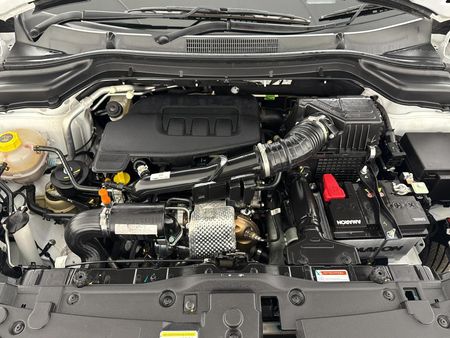 2025-Mahindra-XUV-3XO-12T-MX3-Auto_13