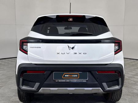 2025-Mahindra-XUV-3XO-12T-MX3-Auto_18