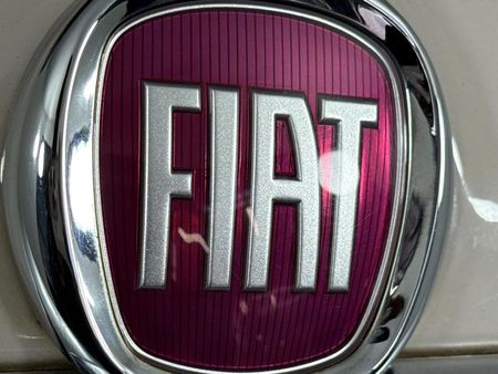 2017-Fiat-500X-14T-Cross_11