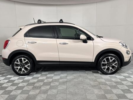 2017-Fiat-500X-14T-Cross_17