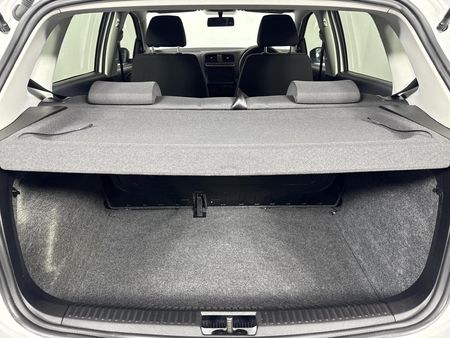 2025-Volkswagen-Polo-Vivo-14_14