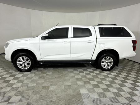 2023-Isuzu-D-Max-19-DDI-HR-LS-Auto-Double-Cab_15