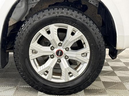 2023-Isuzu-D-Max-19-DDI-HR-LS-Auto-Double-Cab_5