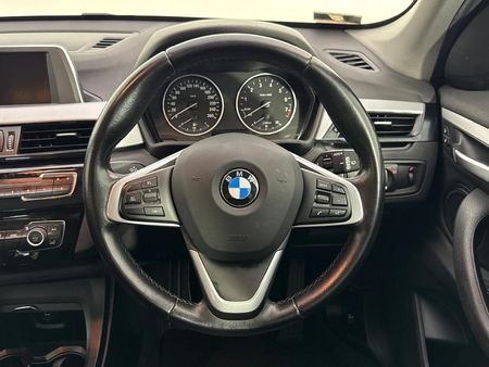 2016-BMW-X1-sDrive18i-Auto_11