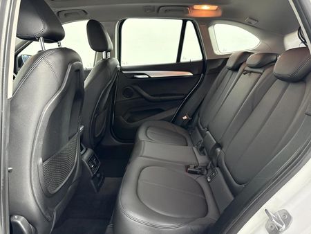 2016-BMW-X1-sDrive18i-Auto_3
