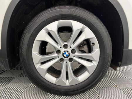 2016-BMW-X1-sDrive18i-Auto_4