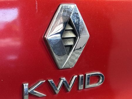 2017-Renault-Kwid-10-Expression_11