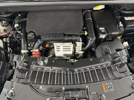 2022-Opel-Crossland-X-12T-GS-Line-Auto_13