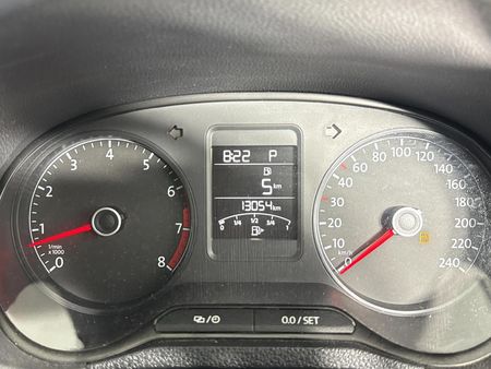 2024-Volkswagen-Polo-Vivo-16-Comfortline-Auto-5-dr_2