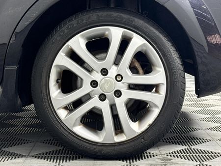 2010-Ford-Focus-18-Si-5-dr_6