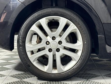 2010-Ford-Focus-18-Si-5-dr_7