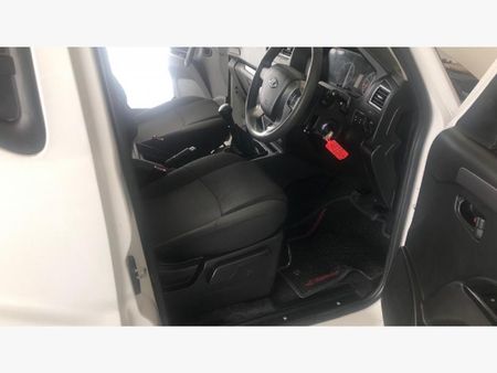 2025-Mahindra-Pik-Up-22-mHawk-S4-4x4-Single-Cab_9