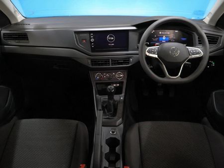 2025-Volkswagen-Polo-10-TSI_15