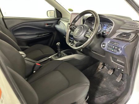 2024-Suzuki-Baleno-15-GLX_8