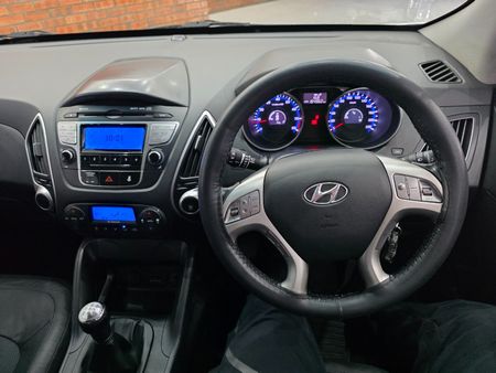2014-Hyundai-ix35-20-Premium_5