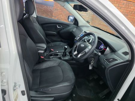 2014-Hyundai-ix35-20-Premium_6